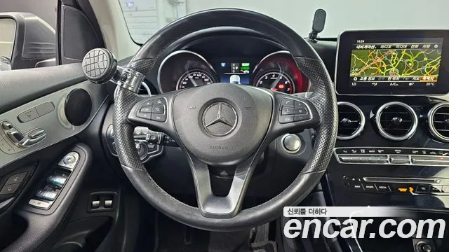 Mercedes-Benz GLC 2019 thumb 10