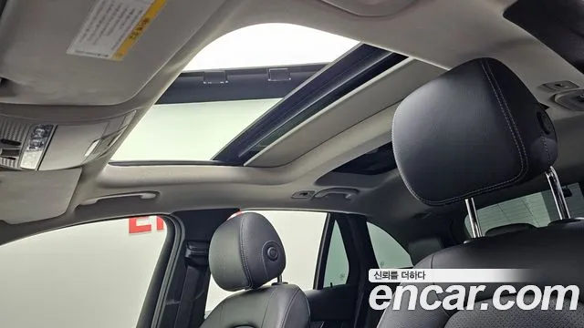 Mercedes-Benz GLC 2019 thumb 12