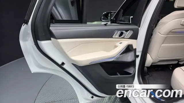 BMW X5 2025 thumb 12