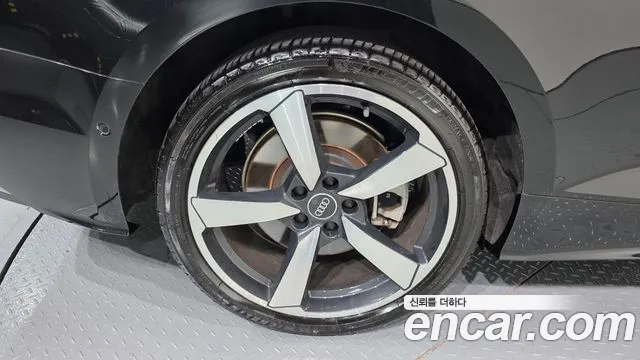 Audi A5 2022 thumb 8