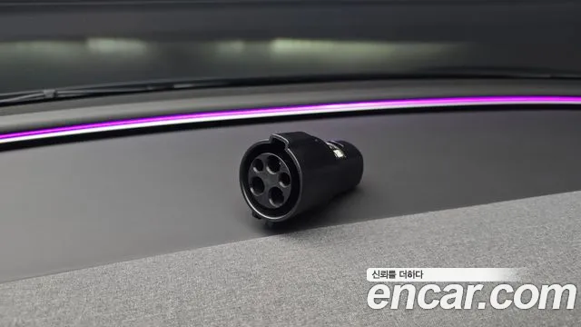 Tesla Model 3 2024 thumb 9