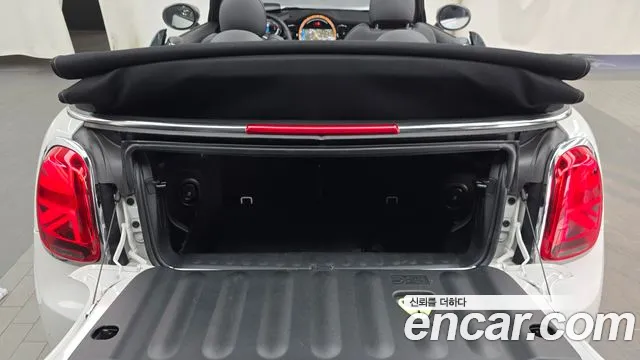Mini Cooper Convertible 2024 thumb 8