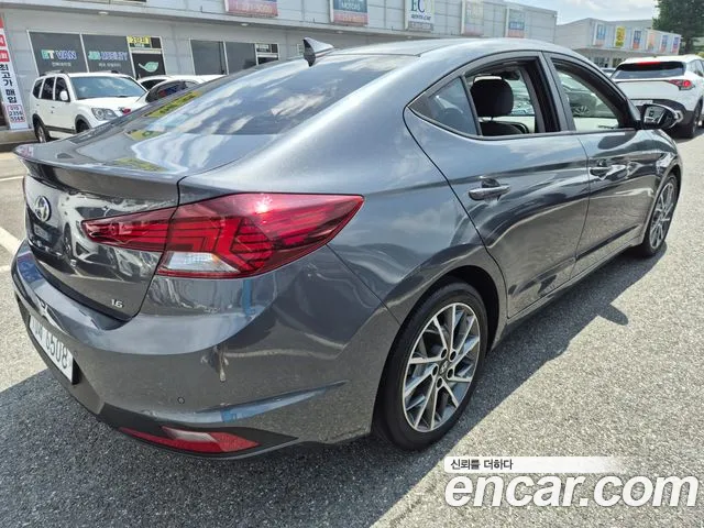 Hyundai Avante 2018 thumb 3