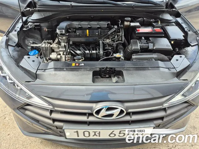 Hyundai Avante 2018 thumb 12
