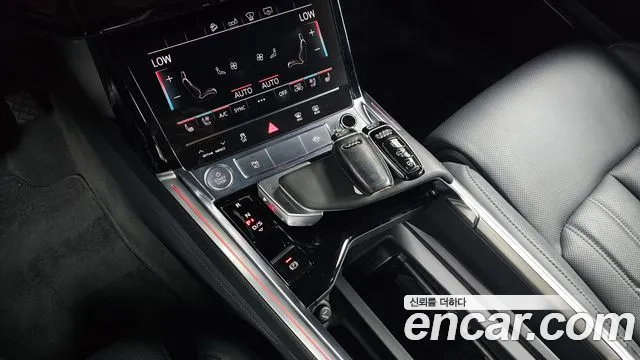 Audi e-tron 2020 thumb 3
