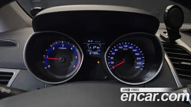 Hyundai Elantra 2013 thumb 3