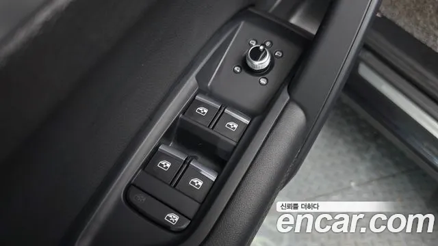 Audi Q5 2020 thumb 5