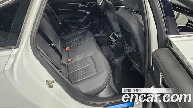 Audi A6 2021 thumb 3
