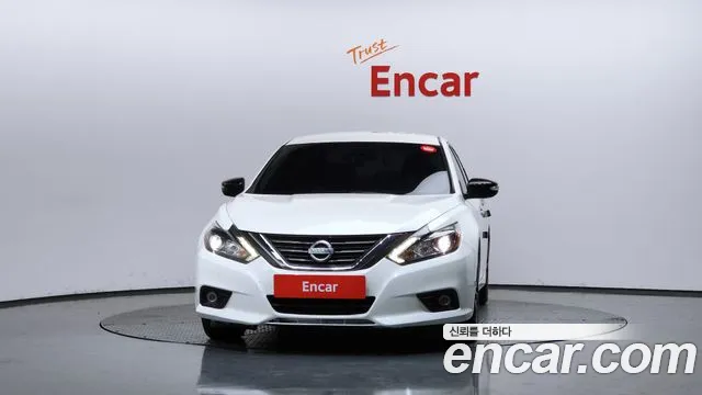 Nissan Altima 2016 thumb 3