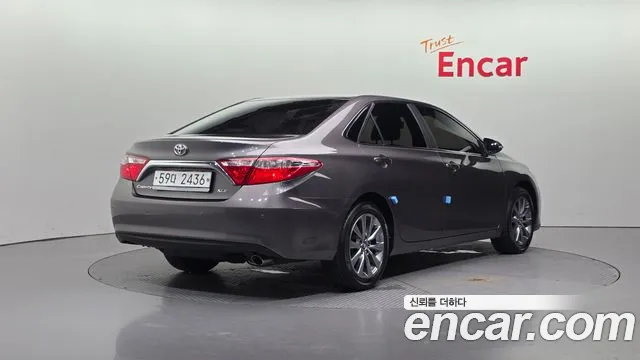 Toyota Camry 2015 thumb 2