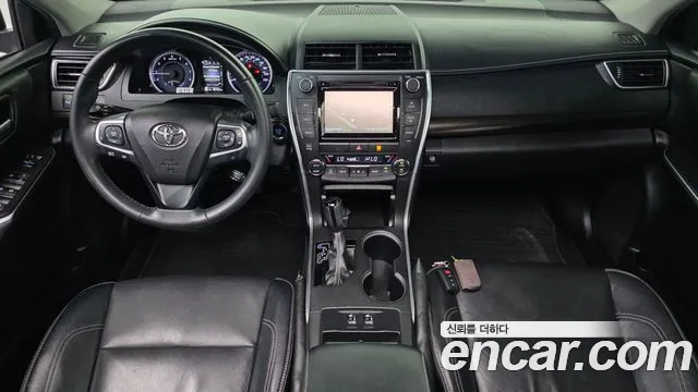 Toyota Camry 2015 thumb 9