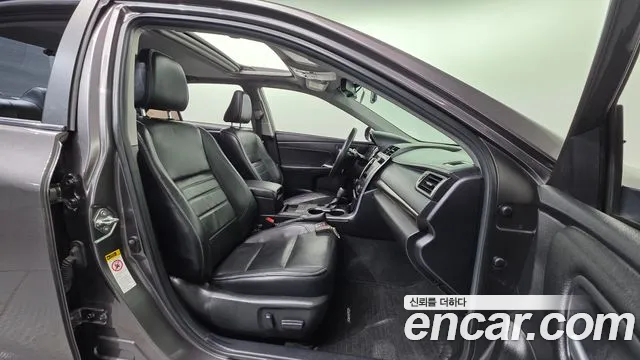 Toyota Camry 2015 thumb 5