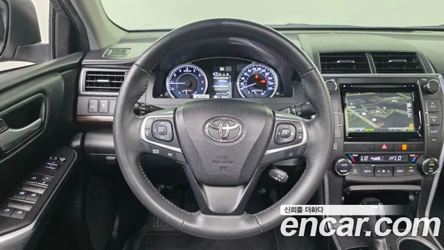 Toyota Camry 2015 thumb 12