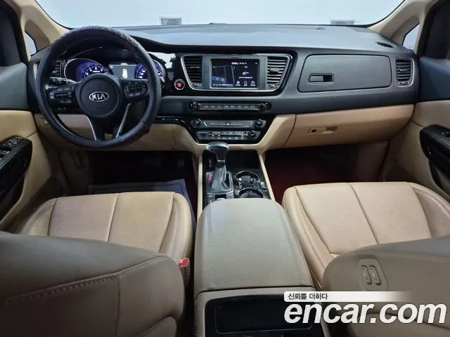 Kia Carnival 2019 thumb 9