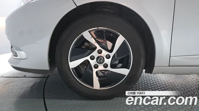 Renault SM3 2017 thumb 8