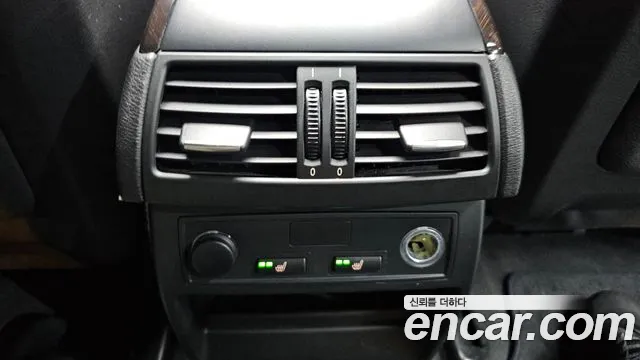 BMW X6 2013 thumb 12