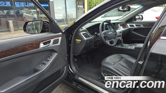Hyundai Genesis 2014 thumb 10