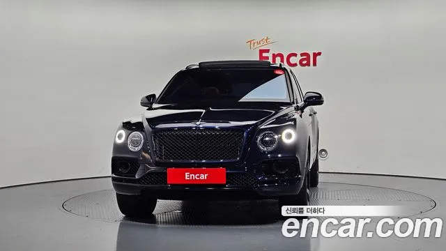 Bentley Bentayga 2018 thumb 10