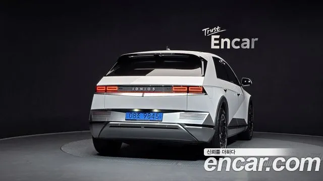 Hyundai Ioniq5 2022 thumb 3
