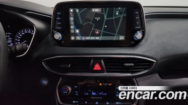 Hyundai Santa Fe 2018 thumb 6
