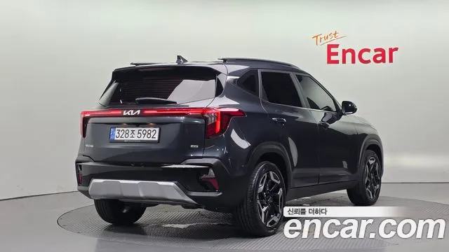 Kia Seltos 2024 thumb 2