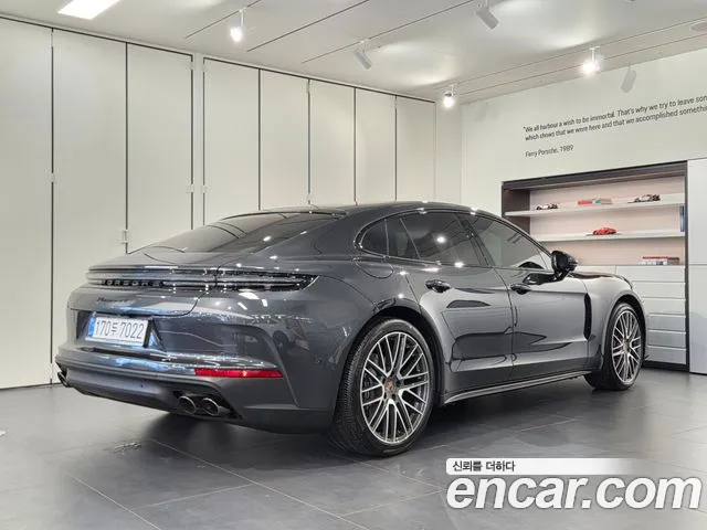 Porsche Panamera 2026 thumb 2