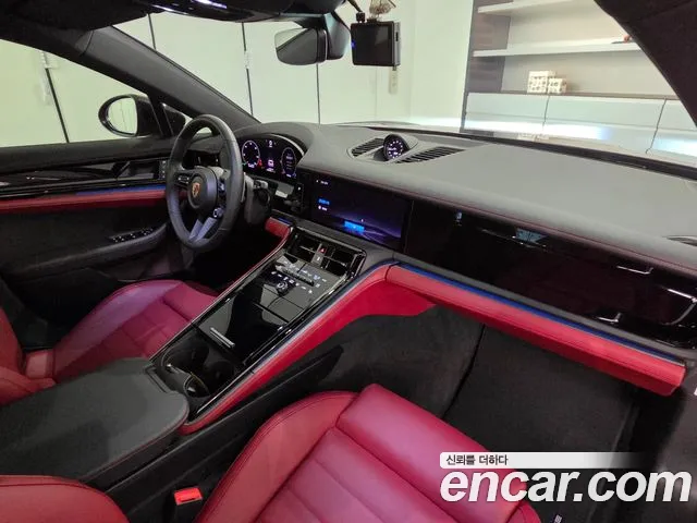 Porsche Panamera 2026 thumb 9