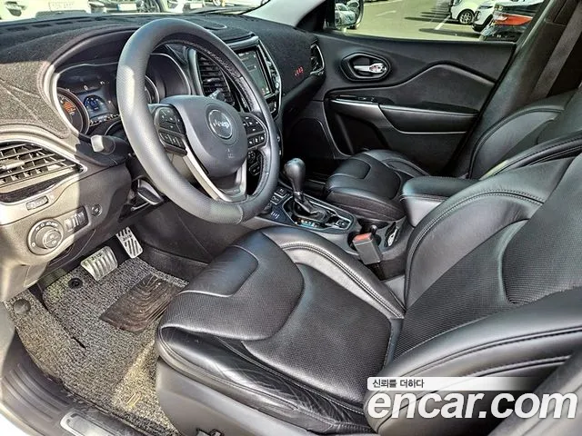 Jeep Cherokee 2020 thumb 2