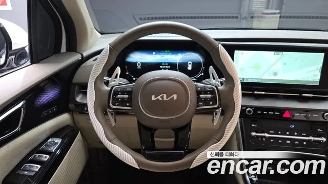 Kia Carnival 2023 thumb 6