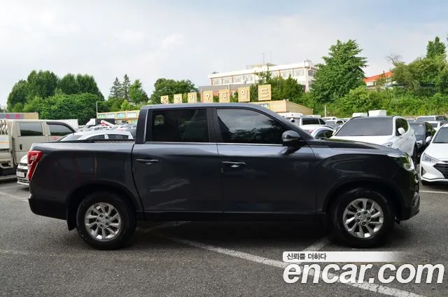 KGM Rexton 2020 thumb 9