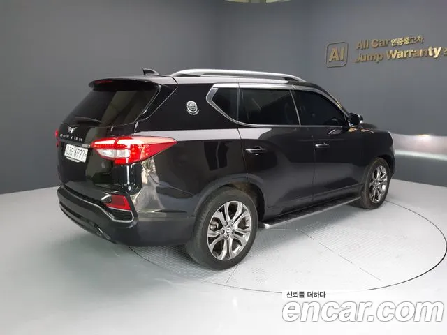 KGM Rexton 2018 thumb 2