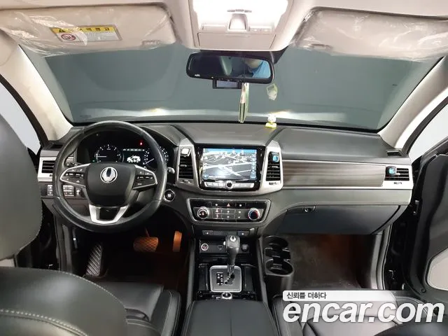 KGM Rexton 2018 thumb 9