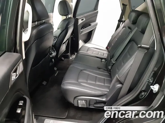 KGM Rexton 2018 thumb 3