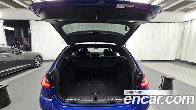 BMW 3 серии 2021 thumb 2