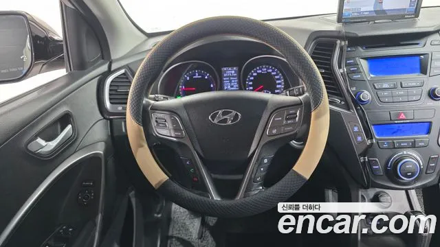 Hyundai Санта Фе 2014 thumb 7