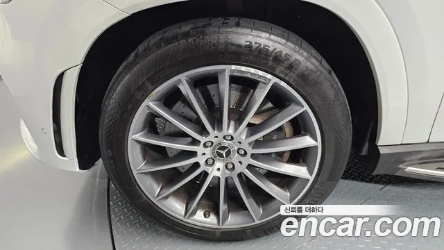 Mercedes-Benz E-Класс 2023 thumb 9
