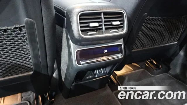 Mercedes-Benz E-Класс 2023 thumb 4