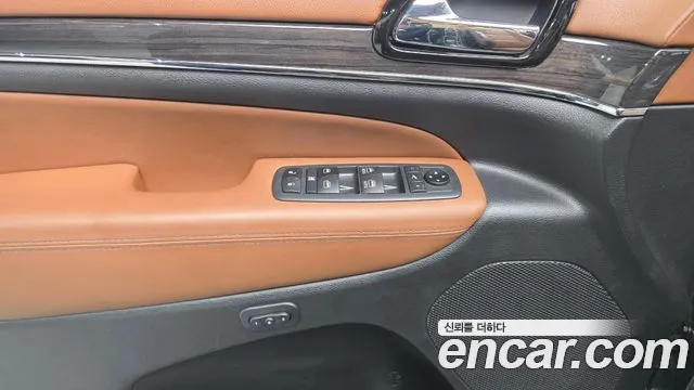 Jeep Grand Cherokee 2021 thumb 2
