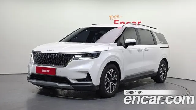 Kia Carnival 2022 thumb 3