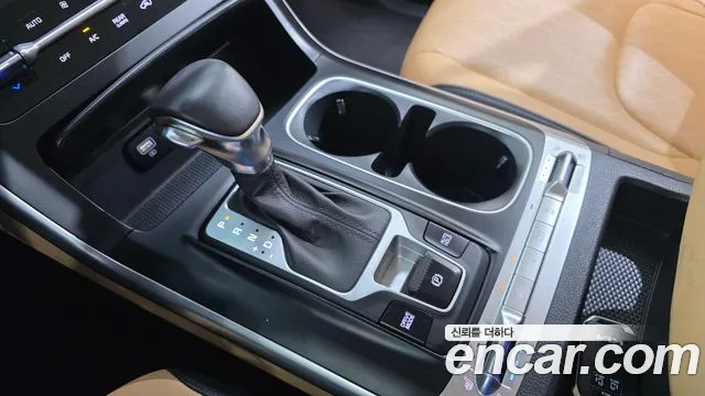 Kia Carnival 2022 thumb 6