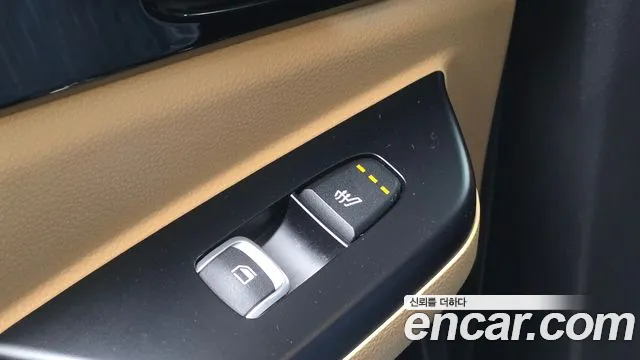 Kia Carnival 2022 thumb 4