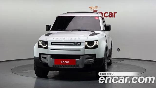 Land Rover Defender 2024 thumb 3