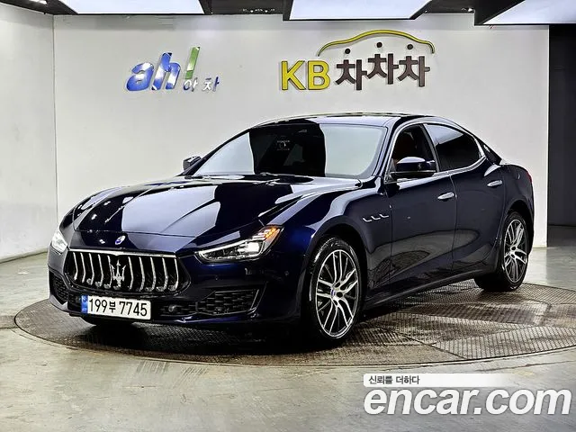 Maserati Ghibli 2018 thumb 6