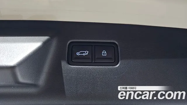 Hyundai Santa Fe 2025 thumb 4