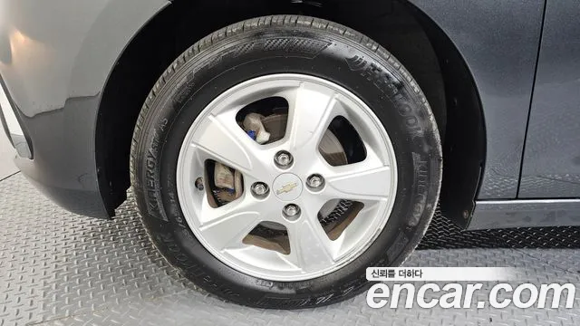 Chevrolet Spark 2017 thumb 5