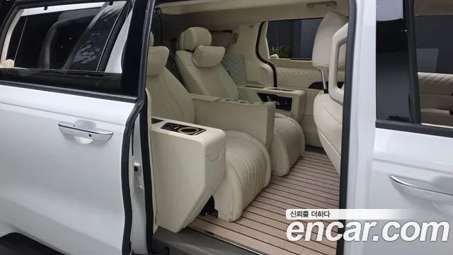 Kia Carnival 2022 thumb 8