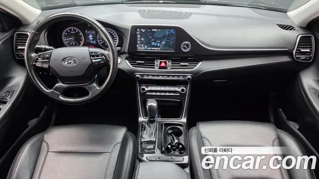 Hyundai Grandeur 2017 thumb 3