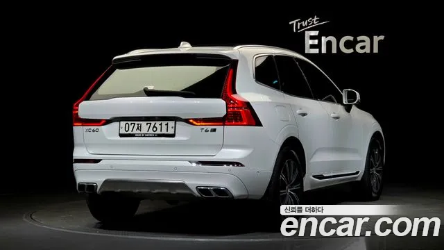 Volvo XC60 2019 thumb 9