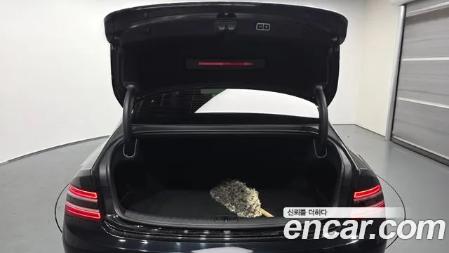 Genesis G80 2020 thumb 5