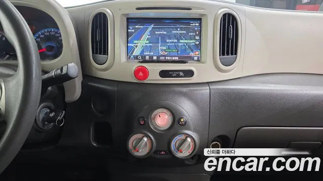 Nissan Cube 2014 thumb 11